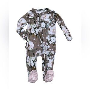 Posh Peanut Size 3-6 Months Leona Ruffled Floral Zippered Footie Bamboo Sleeper